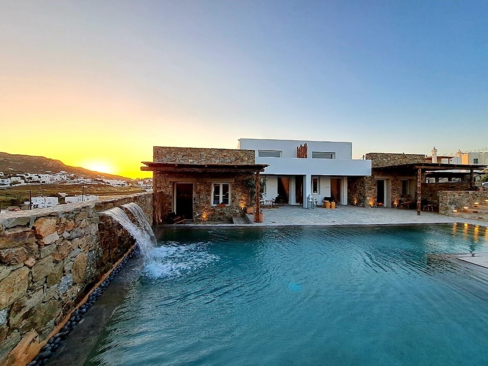 Mykonos Dot - Art Homes 36/46
