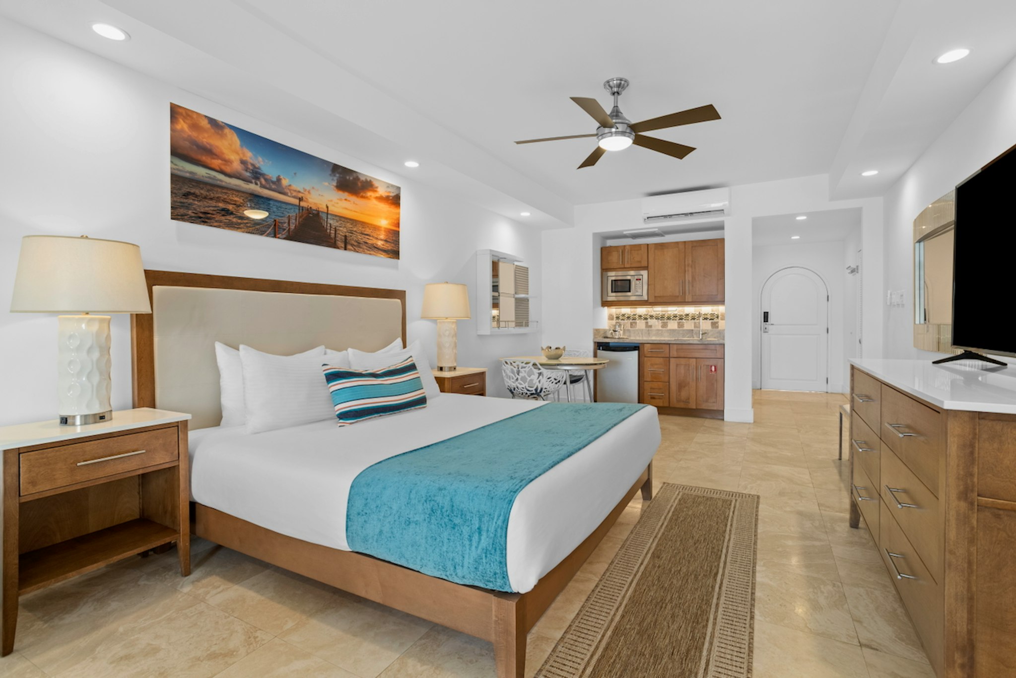 Harbour Village Beach Club 11/75