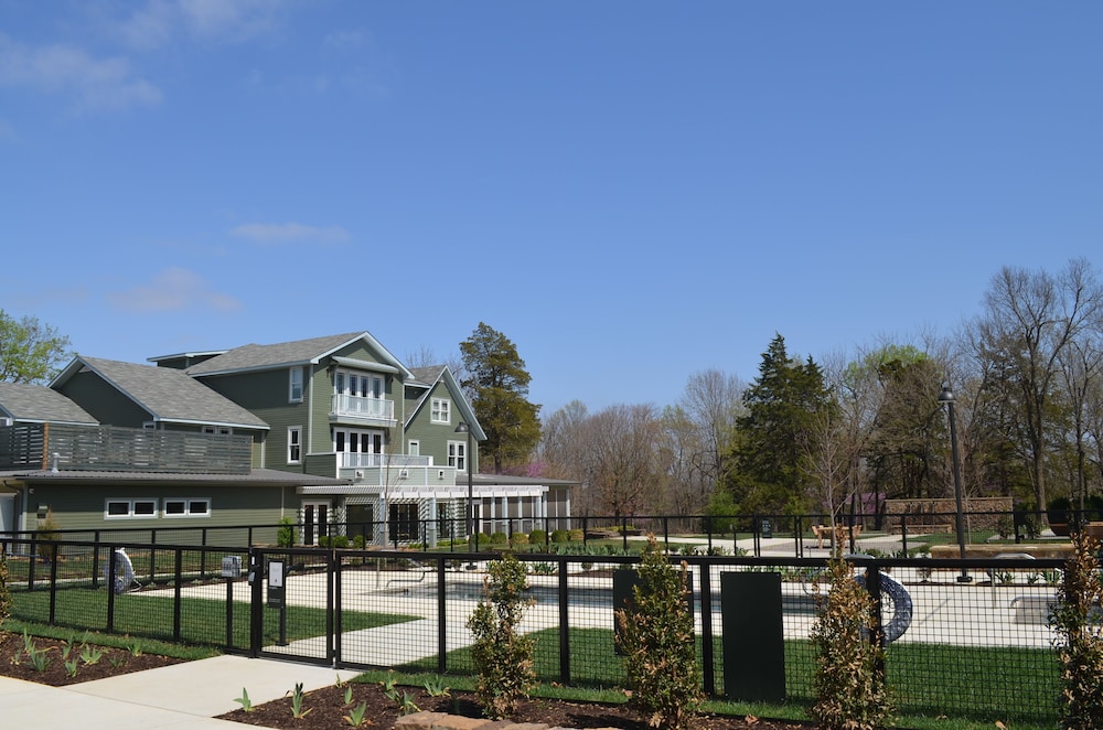 Pratt Place Inn and Barn 48/50