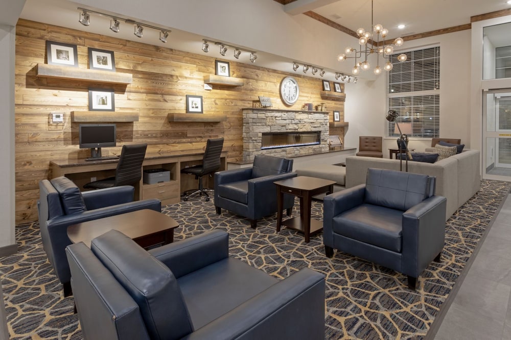 Grandstay Hotel and Suites Milbank 18/34