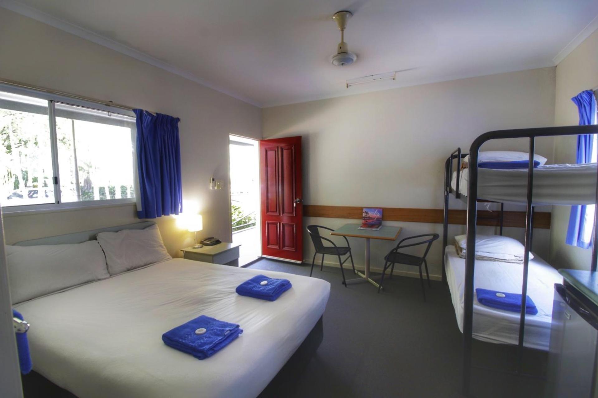 Studio, 1 Double and 2 Bunk Beds