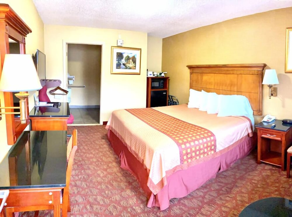 Upgrade, King Bed, Accessible