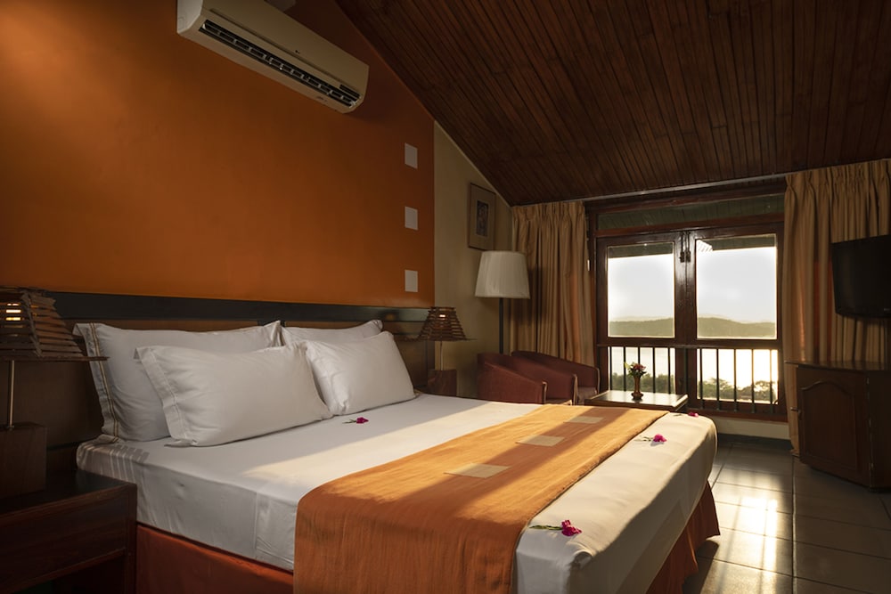 Spa, Standard, Double or Twin Bed, Lake View