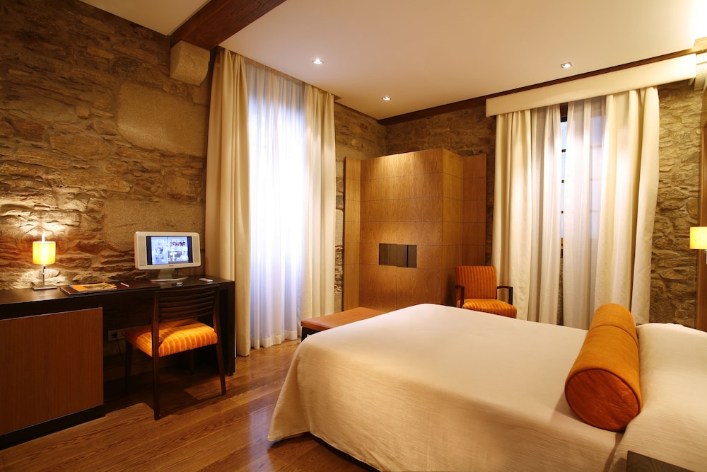 HOTEL ALTAIR 12/40