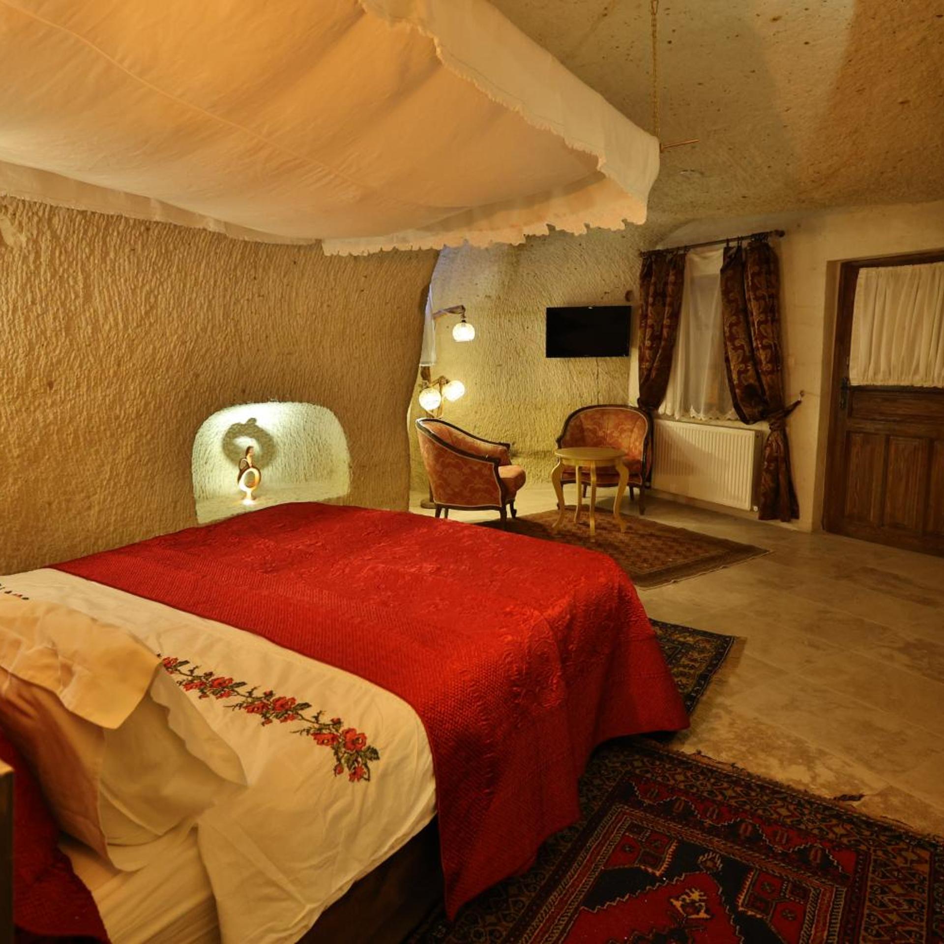 Room, King Bed, Balcony