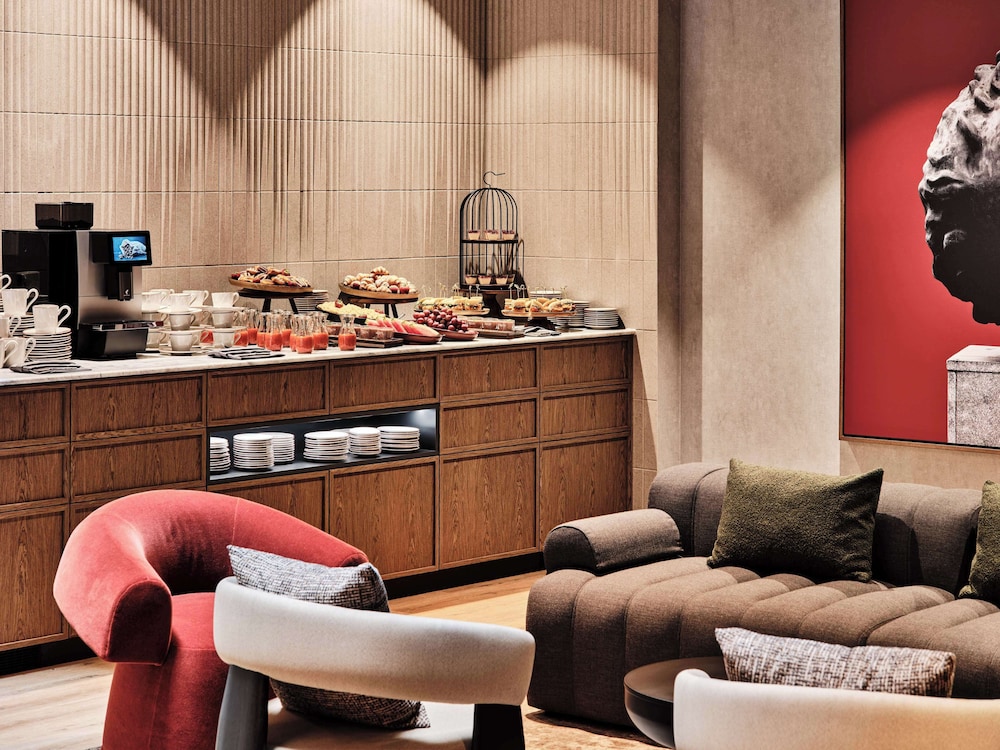 Radisson RED Hotel & Radisson RED Apartments, Krakow 8/50