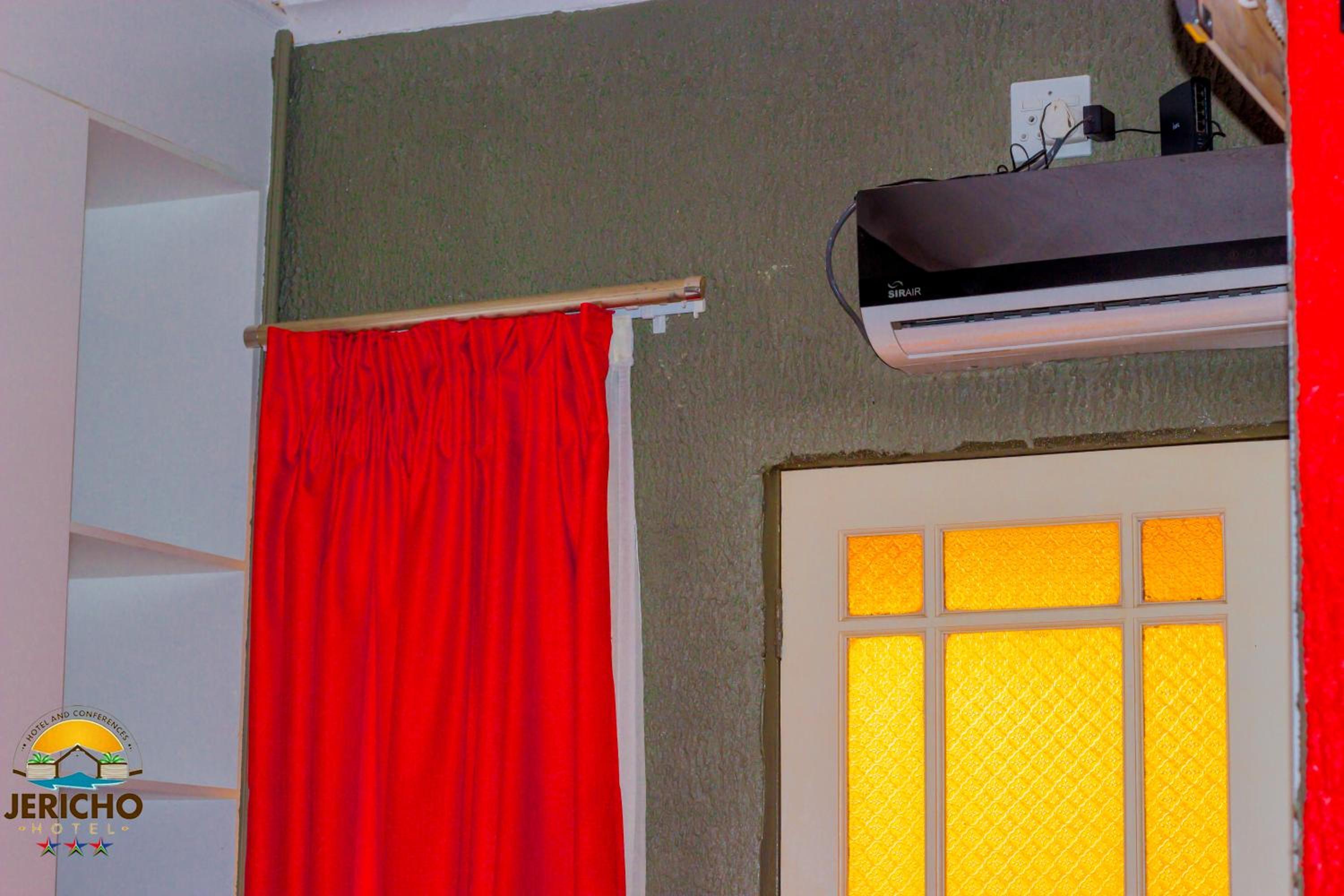 Jericho Hotel and Conferences 49/50