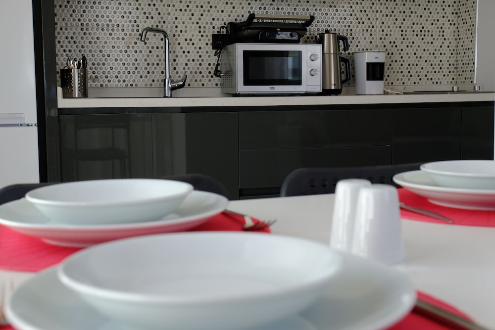 Vega Suites 24/24