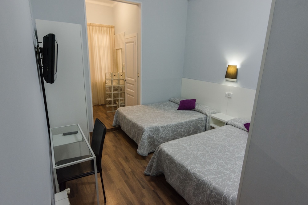 Hostal Lesseps 13/60