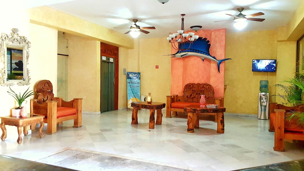 The Alondra Hotel 44/58