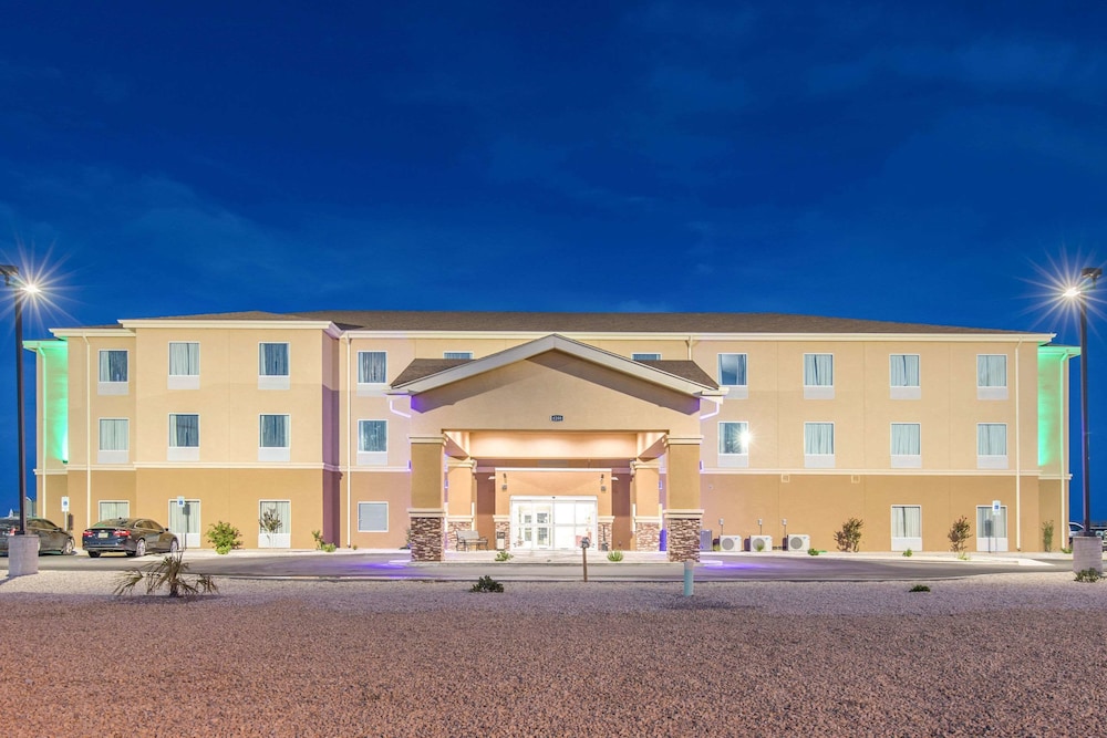 Quality Inn & Suites Carlsbad Caverns Area 5/44