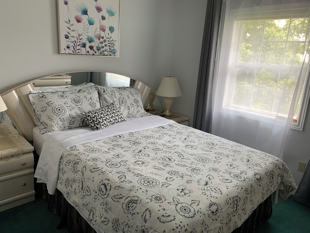 1 Bedroom, Domino, Superior, Suite, Queen Bed, Garden View