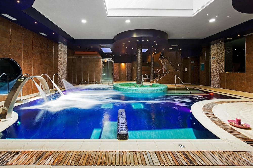 Marylanza Suites & Spa 16/50