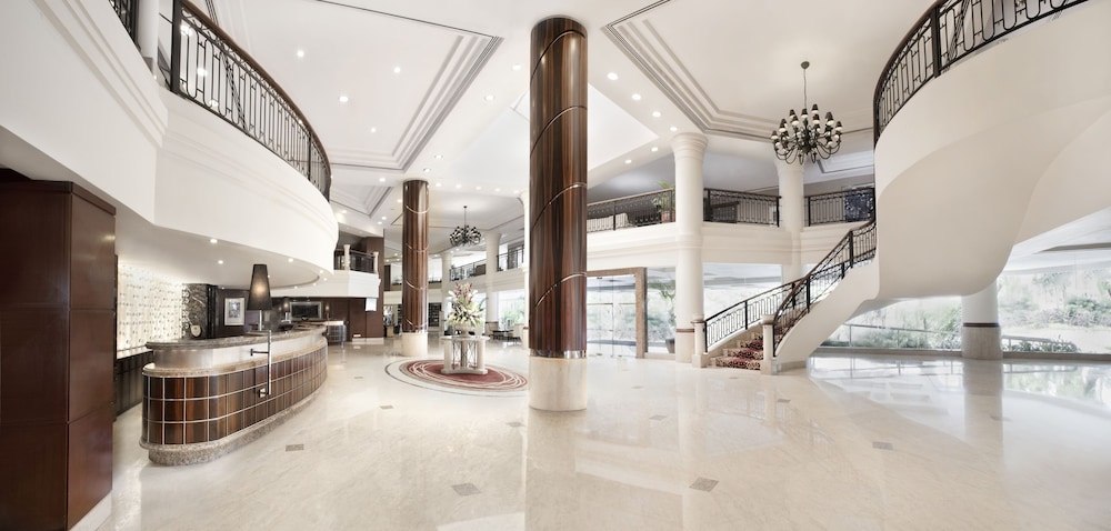 Dorsett Grand Subang 56/64
