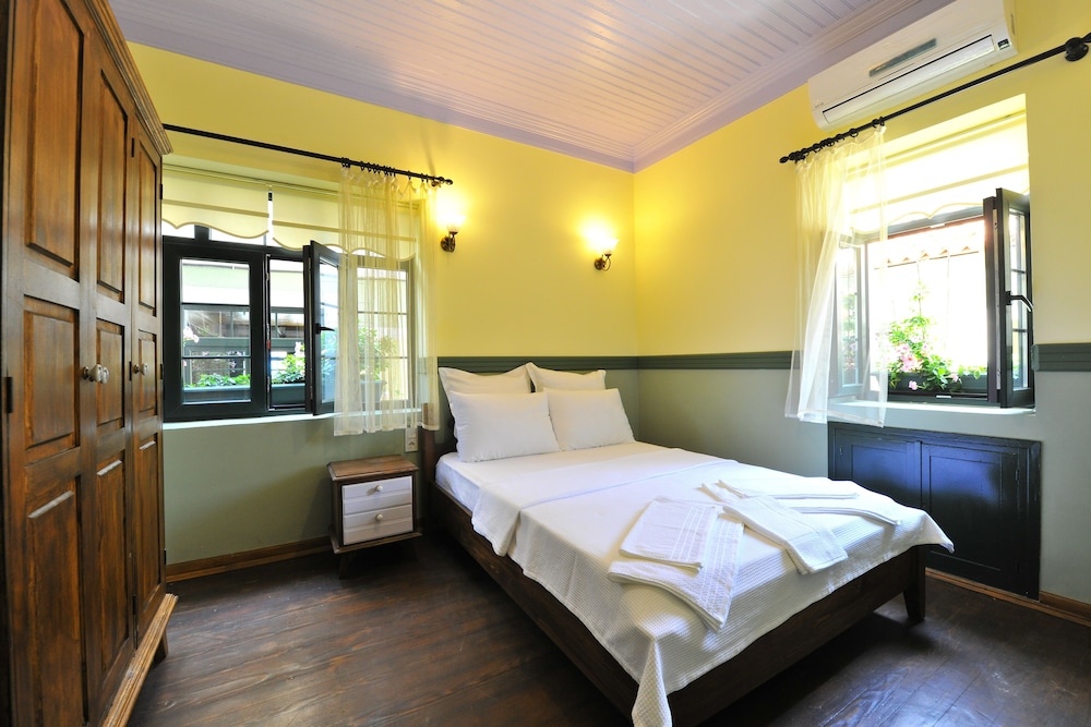 Petrino Gokceada Hotel 10/37