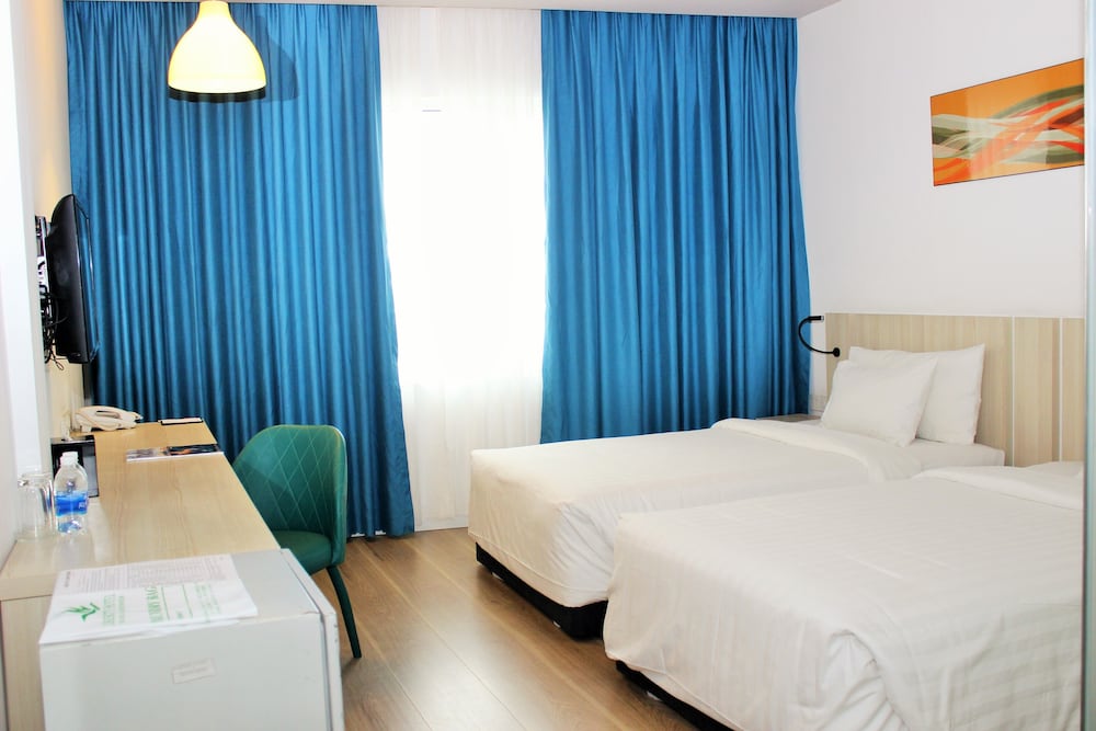 Deluxe, Executive, Twin Beds, Liberty Hotel Saigon Greenview 10/10