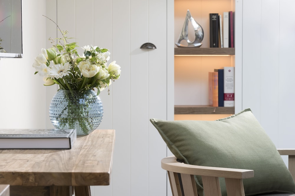 Loev Hotel Rugen 6/70