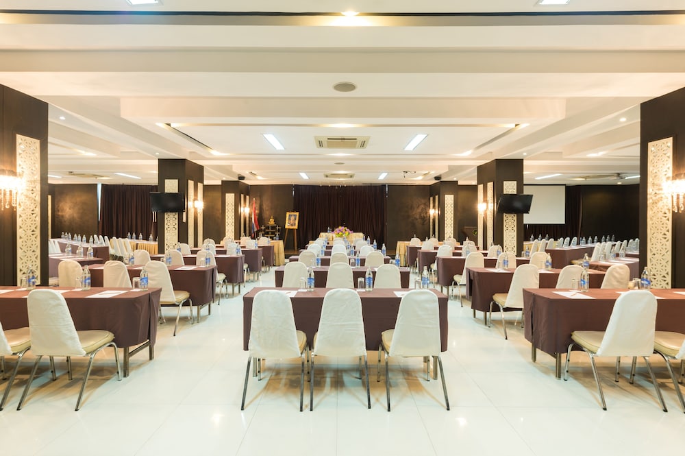 The Legacy Hotel 31/50