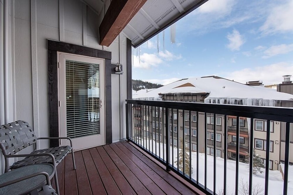 Zephyr Mountain Lodge 9/50