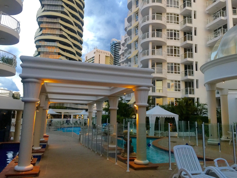 Broadbeach Holiday Apartments 39/50