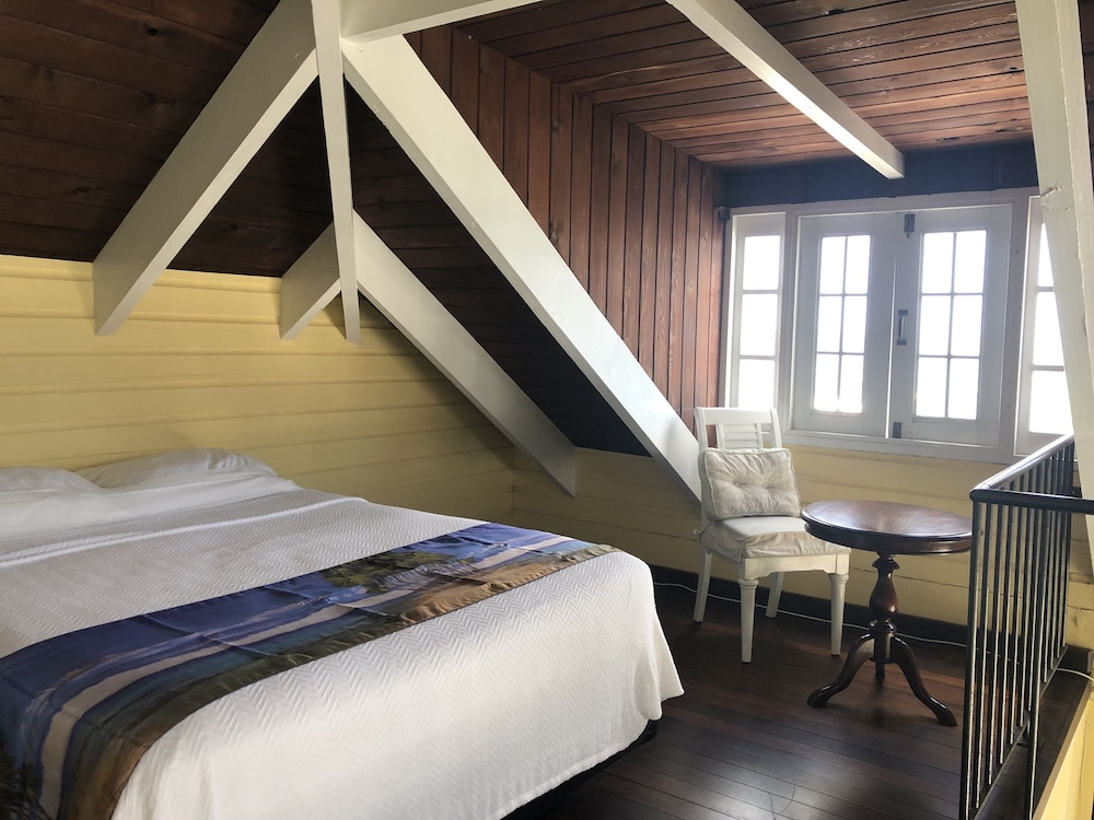 Club Comanche Hotel St Croix 21/58