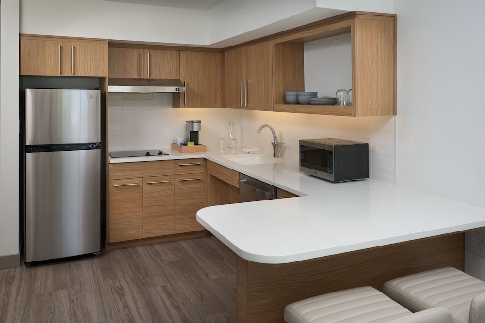 Element Melbourne Oceanfront 57/57