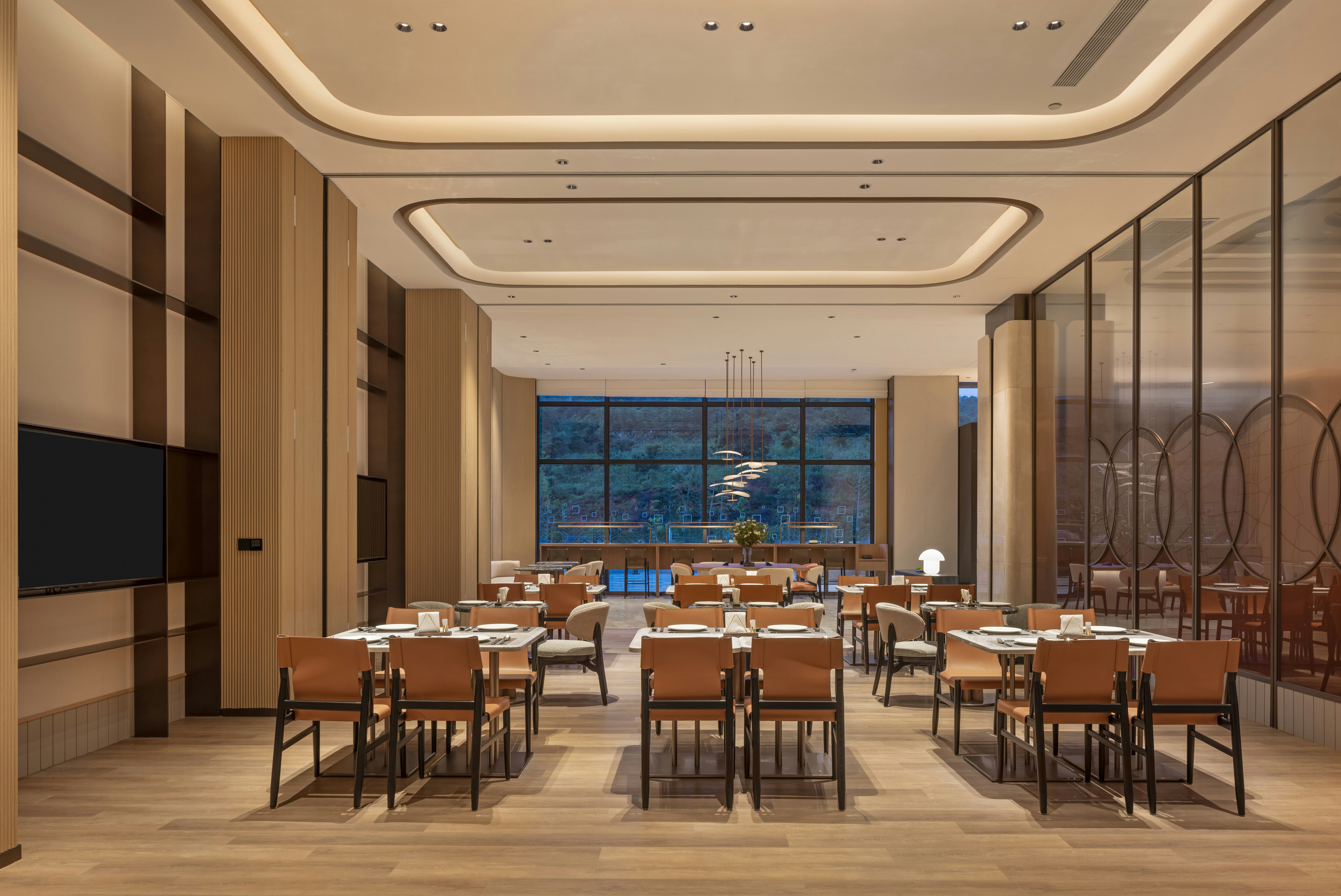 Hilton Garden Inn Shaoguan Furong New Town 40/41