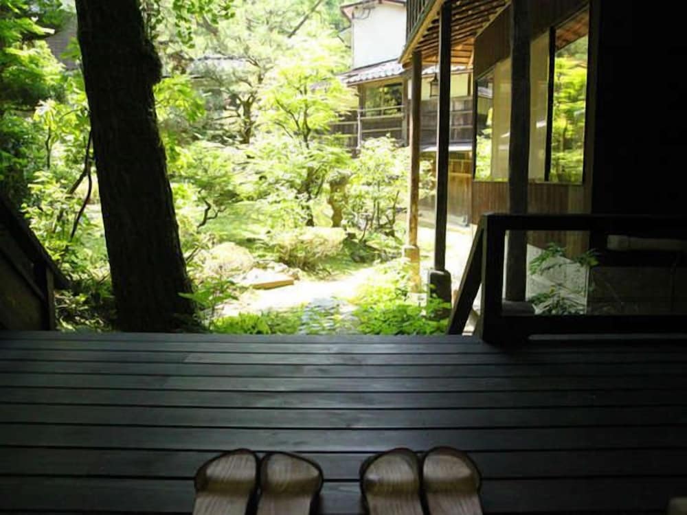 Motoyu Ishiya 25/49
