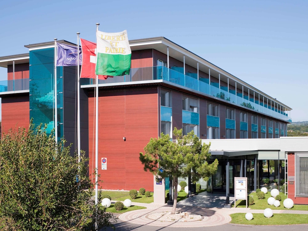 NOVOTEL LAUSANNE BUSSIGNY 4/75