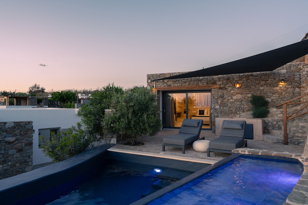 Ikies of Mykonos 22/50