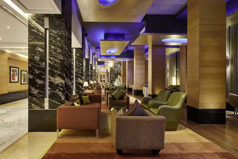 TAJ CLUB HOUSE 28/50