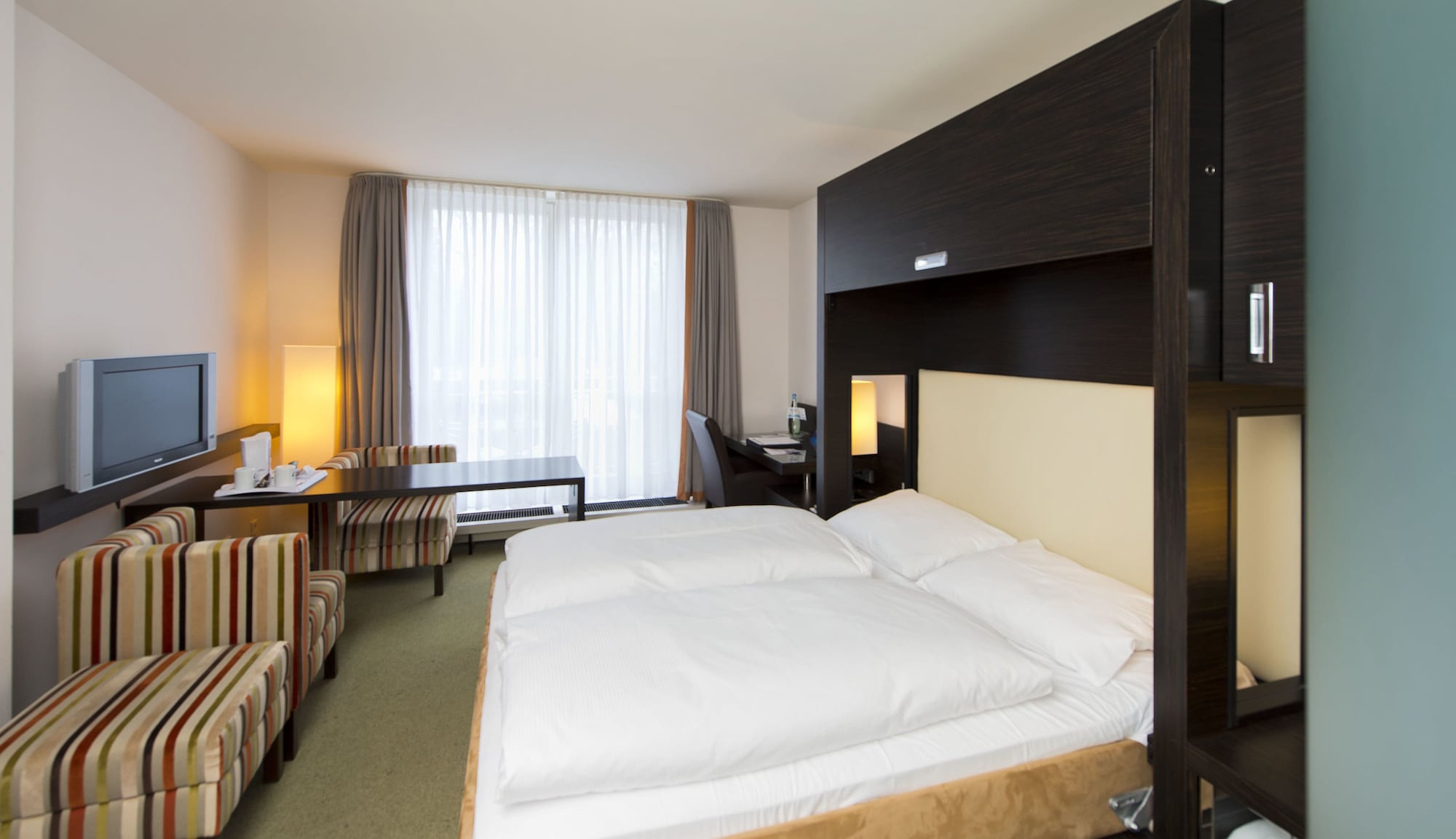 APARTMENT, DOUBLE BED