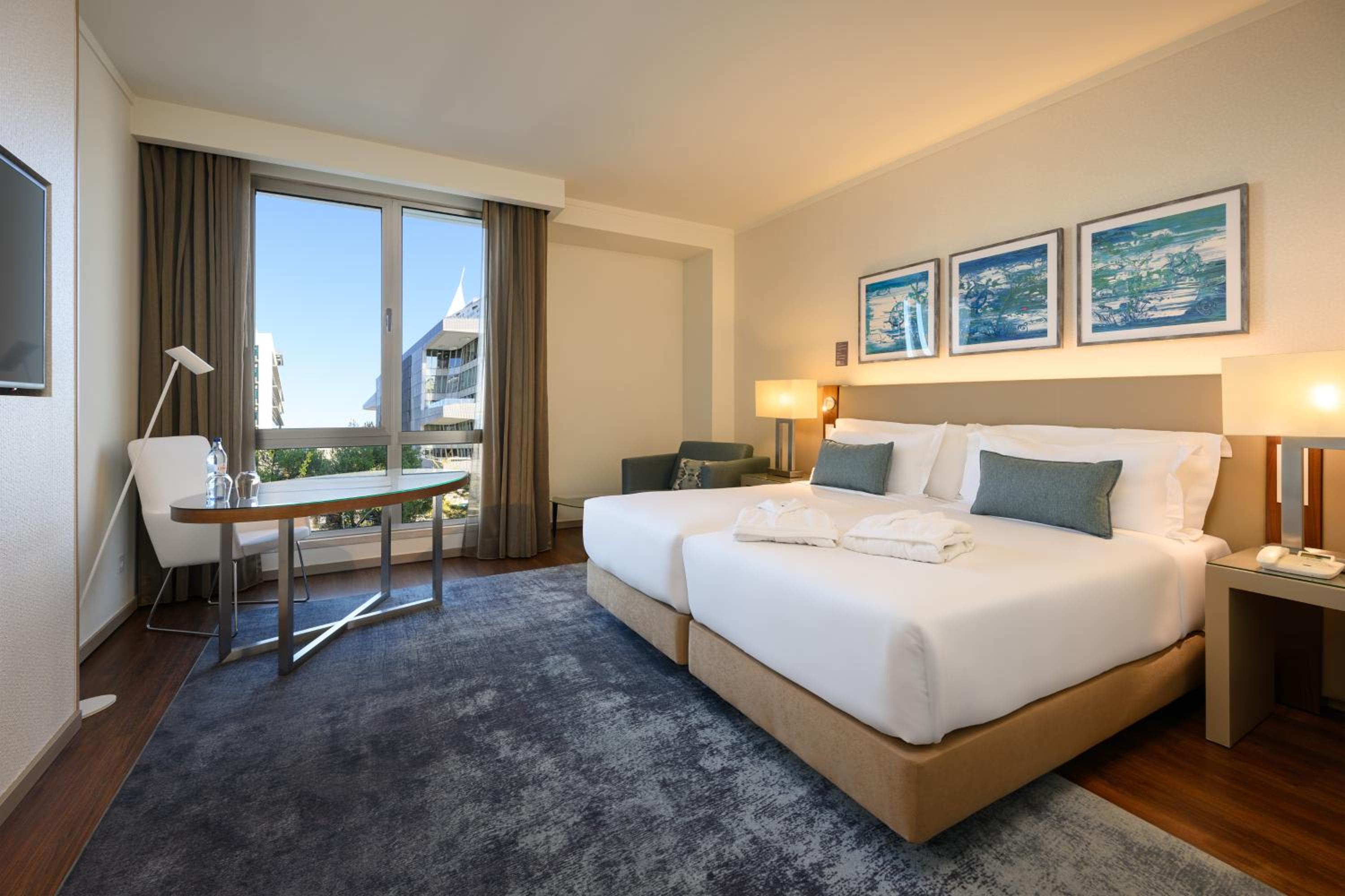 Premium, Single Bed, Expo View