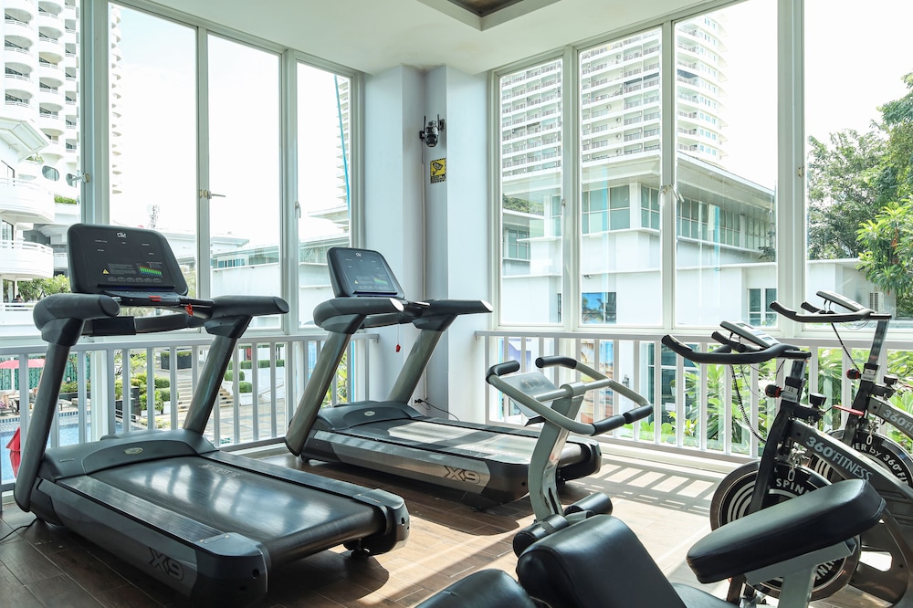 D Varee Jomtien Beach Pattaya Hotel 25/50