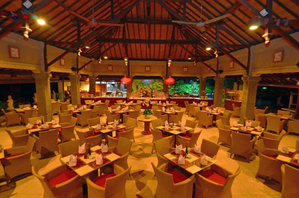 Inna Sindhu Beach Hotel and Resort 40/64