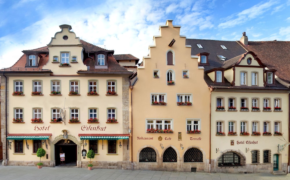 Eisenhut Hotel 3/46