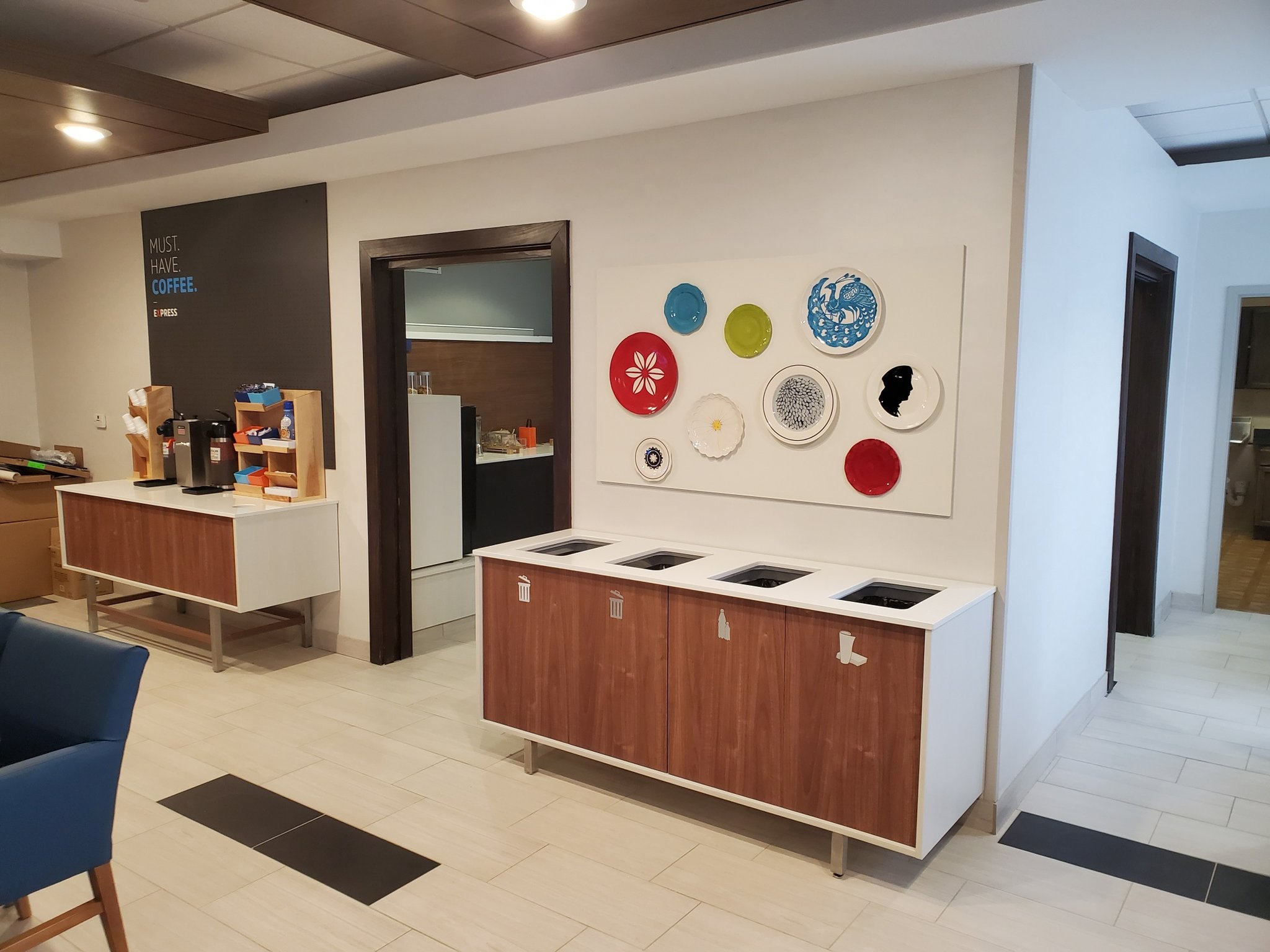 Holiday Inn Express and Suites - Junction City, Kansas 5/35