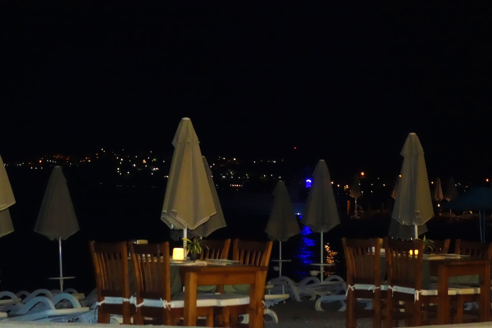 Zest Exclusive Hotel 20/50