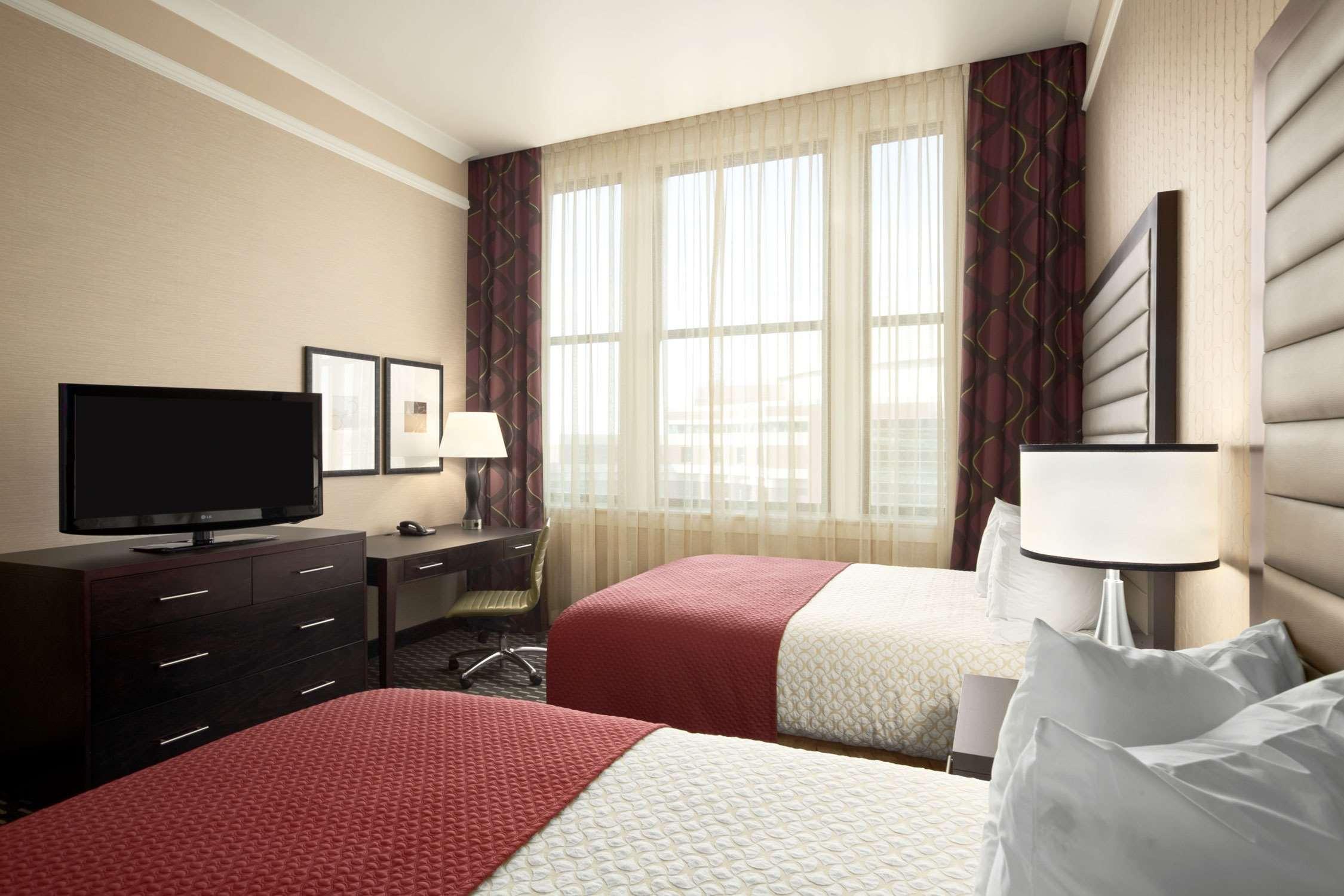 2 ROOMS, PREMIUM, SUITE, 2 QUEEN BEDS