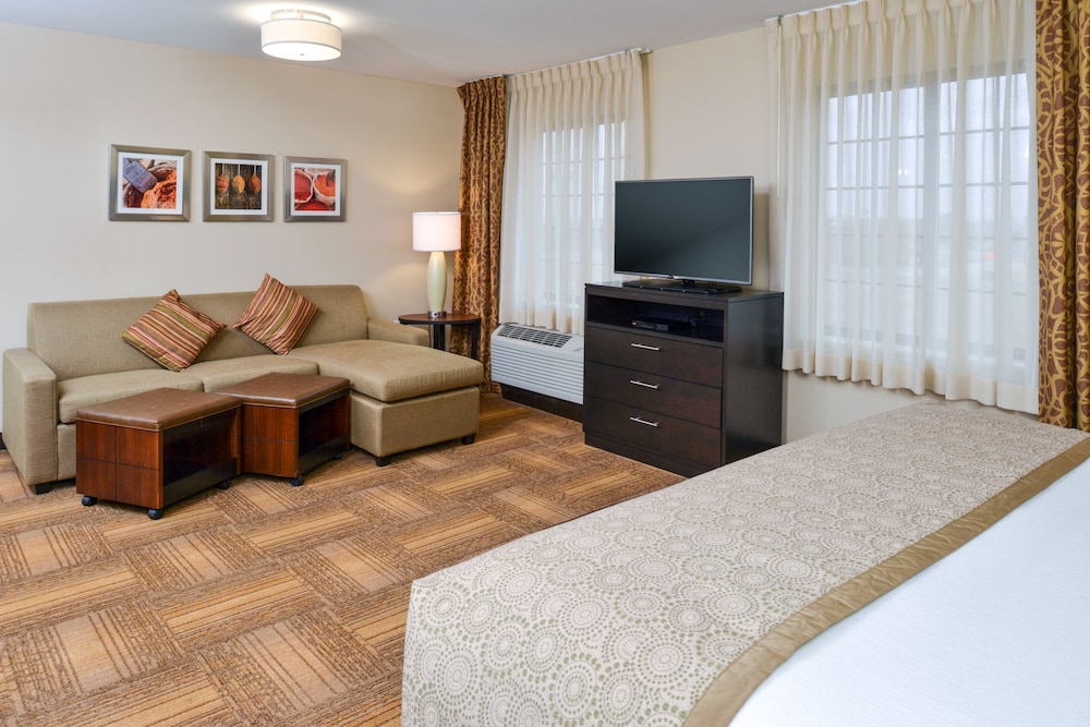 Staybridge Suites Merrillville 12/51