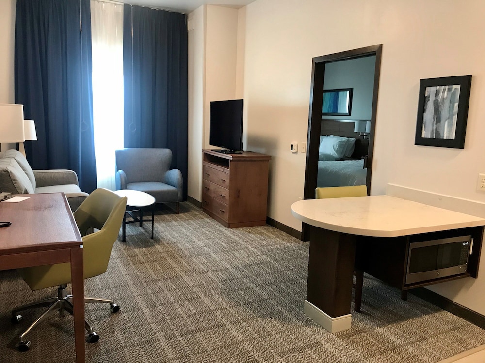 Staybridge Suites Sioux Falls Southwest 43/43