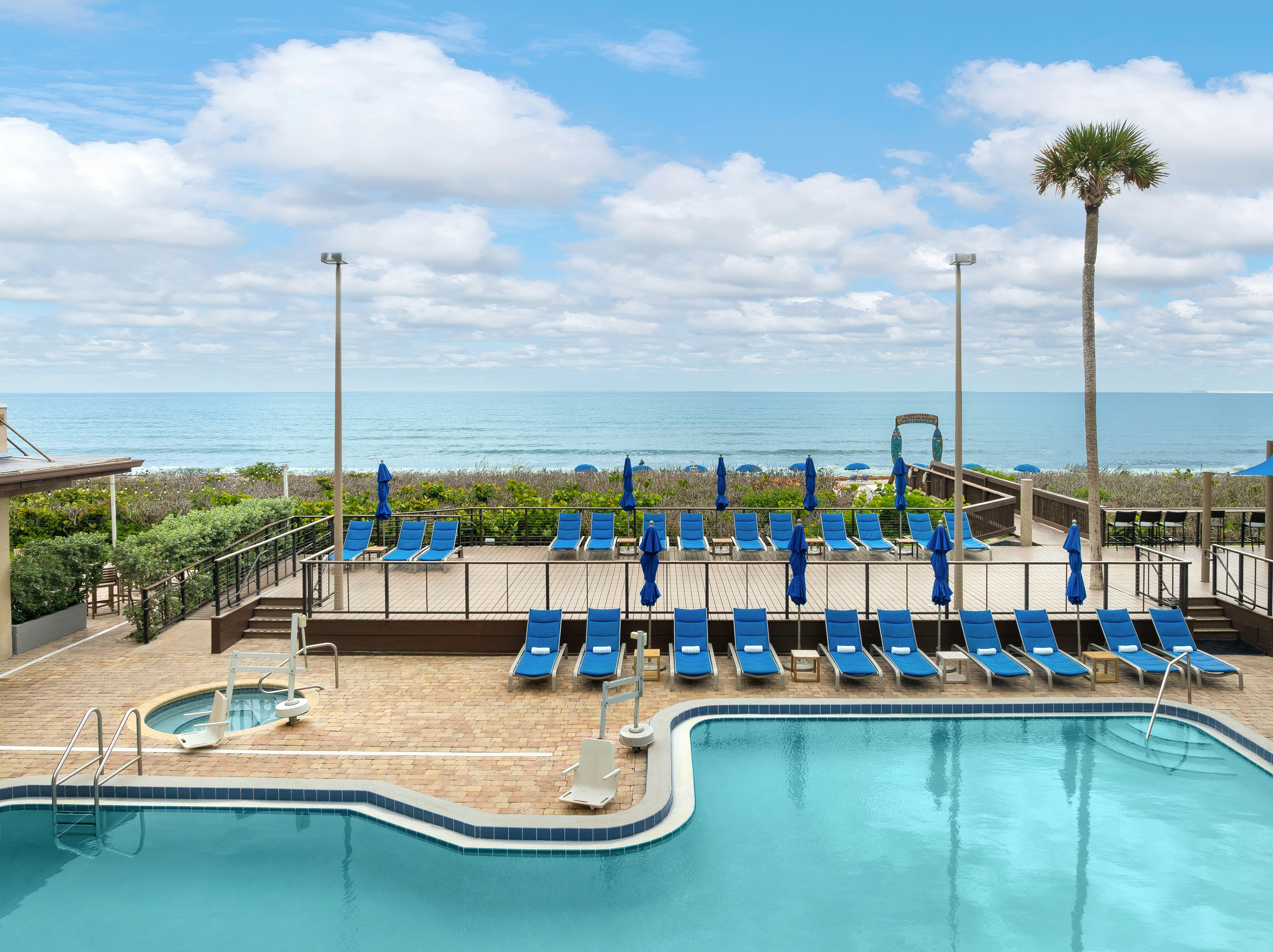 DoubleTree Suites by Hilton Hotel Melbourne Beach Oceanfront 57/69