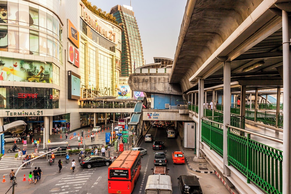 Holiday Inn Express Bangkok Sukhumvit 11 62/67