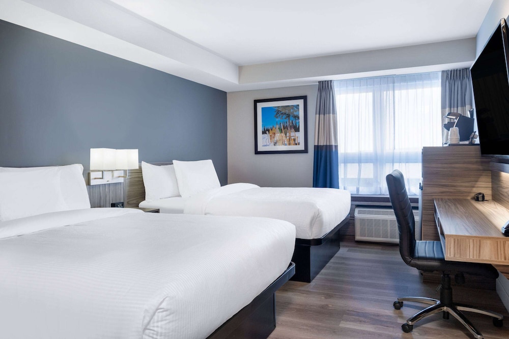 Microtel Inn & Suites by Wyndham Kanata Ottawa West 16/50