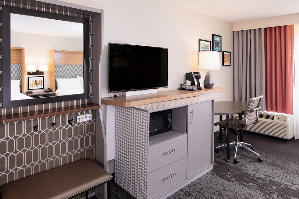 Holiday Inn Washington College Park 5/64