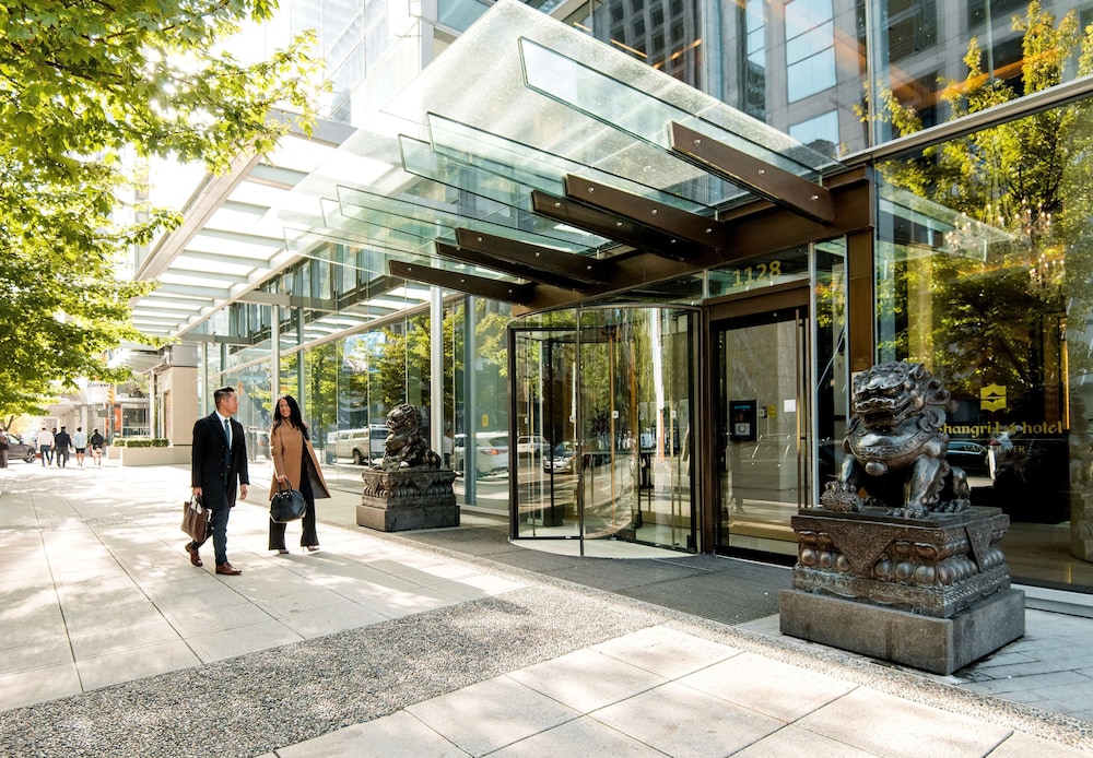 Hyatt Vancouver Downtown Alberni 54/63