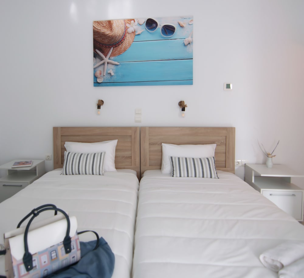 Economy, Basement, Twin Beds