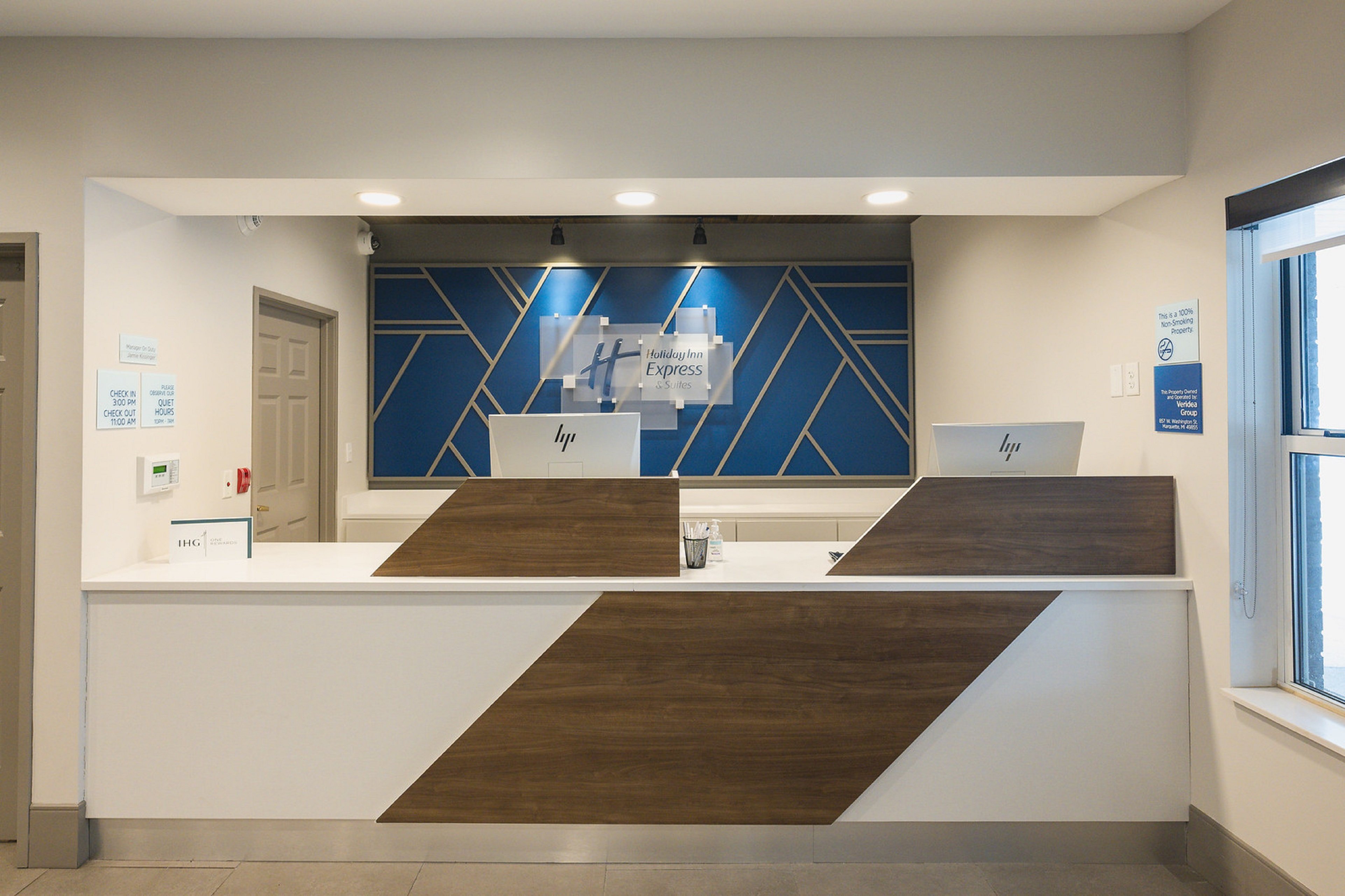 Holiday Inn Express & Suites Marquette, an IHG Hotel 5/50