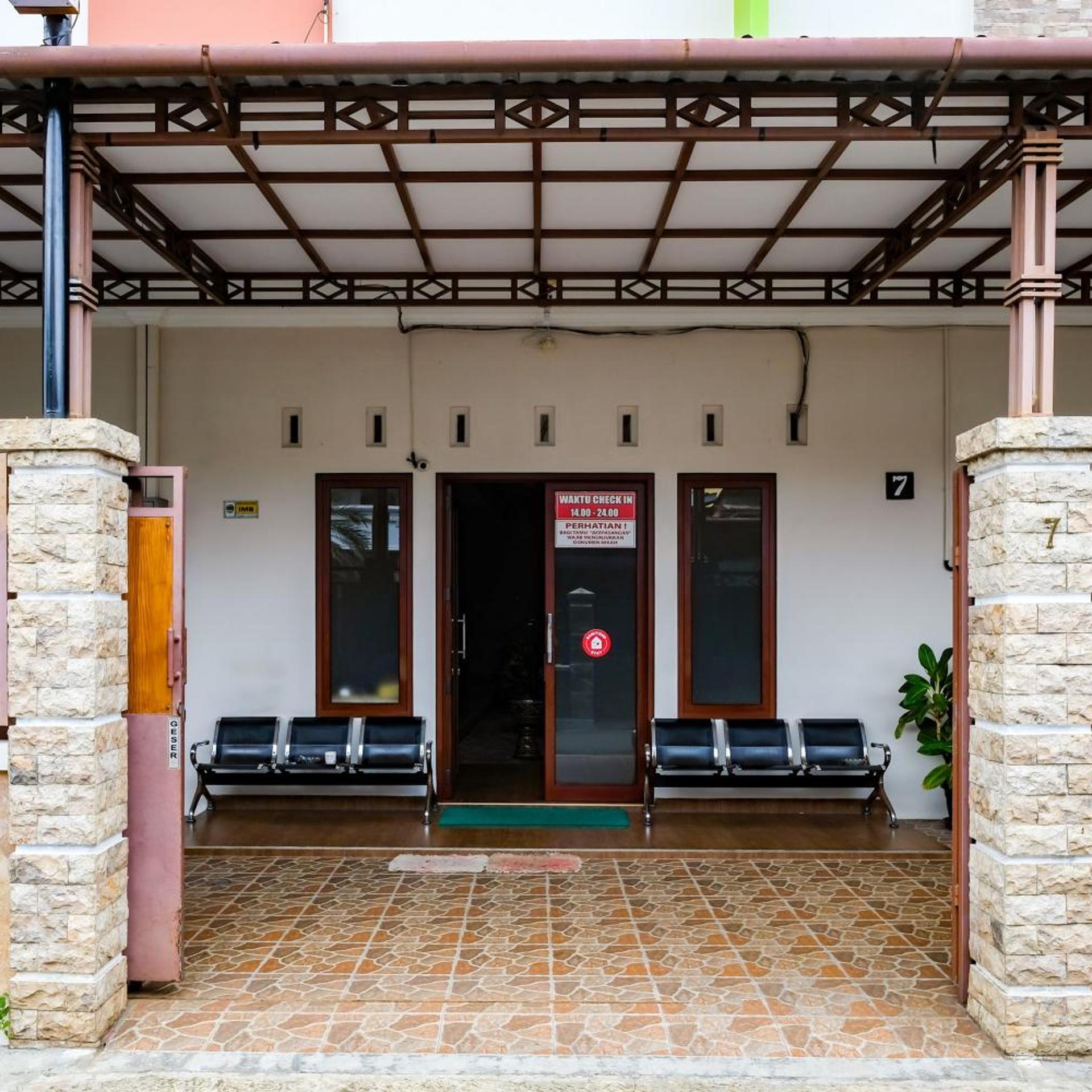 OYO 3314 Syariah House 4/50