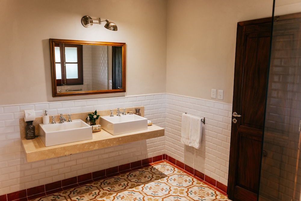 El Transito Hotel Boutique 50/50